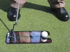 Eyeline Putting Alignment Mirror