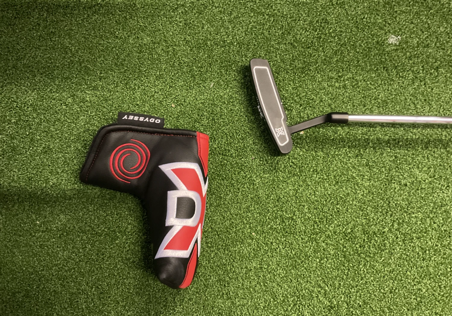 Odyssey DFX 1 Putter - 34'' - Image 6
